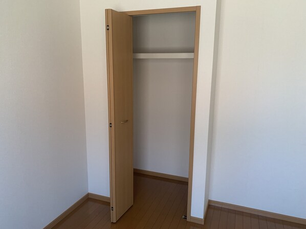 エレガンス・ヴィラAの物件内観写真